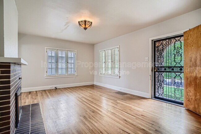 Building Photo - 384 N Ogden St