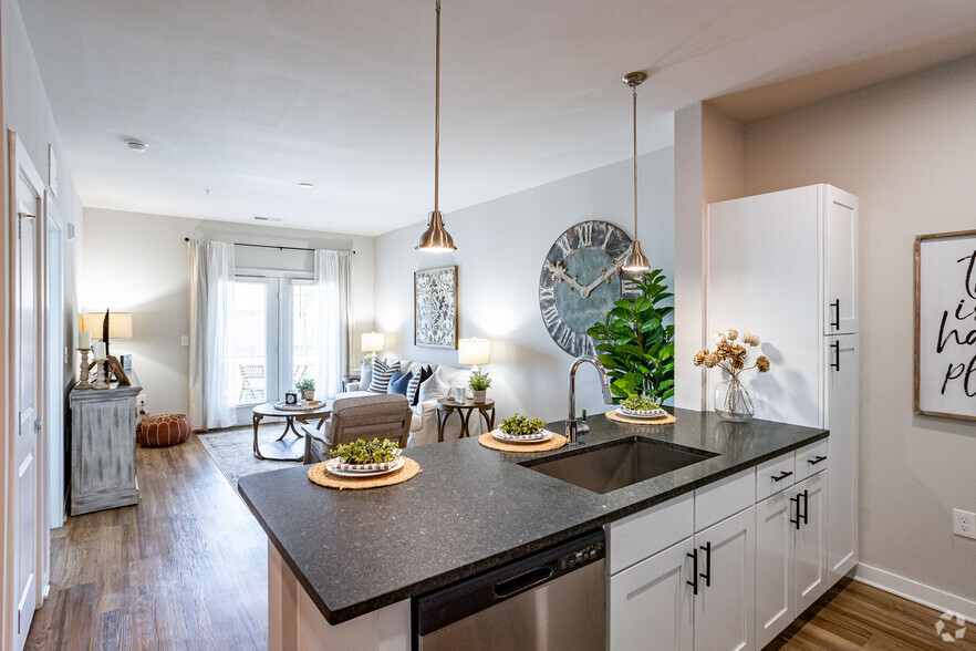 1BR, 1BA - Crescent - 643SF - Kitchen - The Farm at Golston Hill Collection