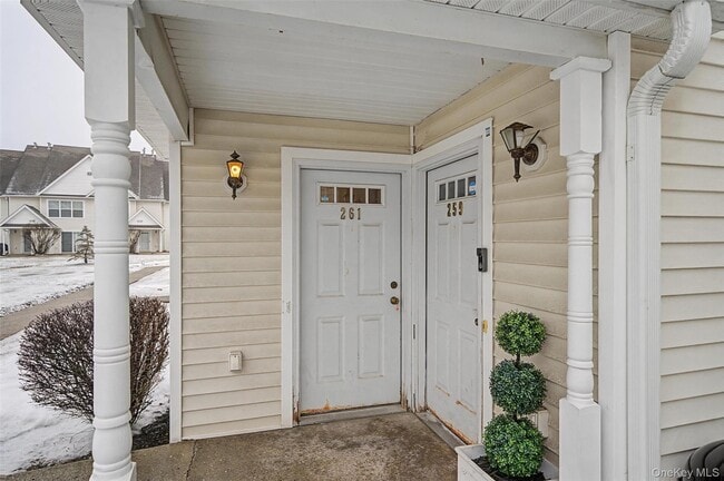 Building Photo - 261 Ruth Ct