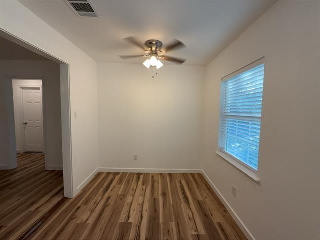 Building Photo - 1202 Valley View Dr