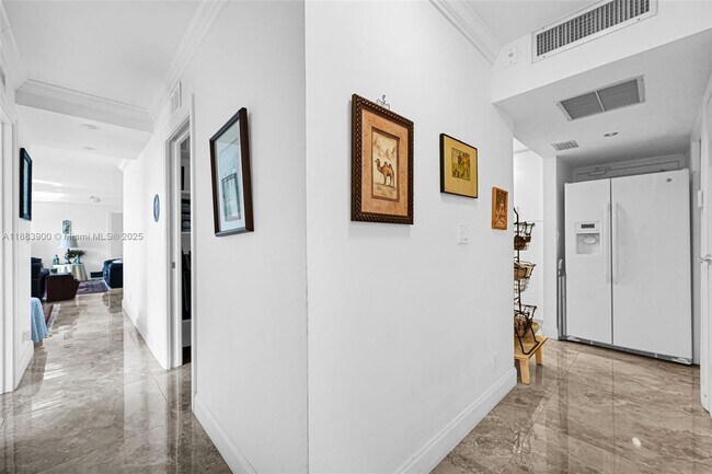 Building Photo - 20335 W Country Club Dr