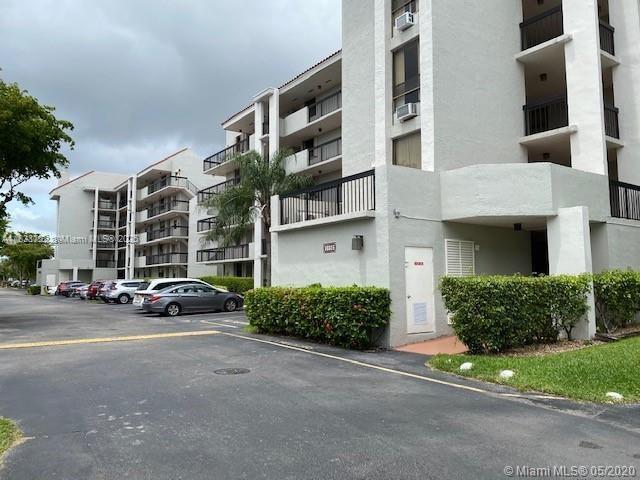 Building Photo - 10315 NW 9th St Cir