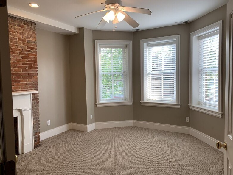 2FL Bedroom 1 - 1339-2 W North Ave