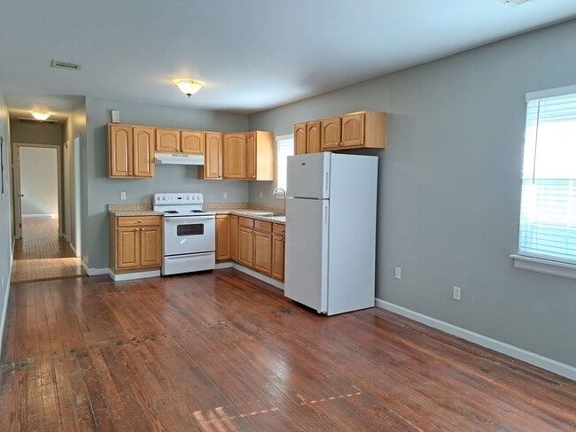 Building Photo - 1765 N Tonti St