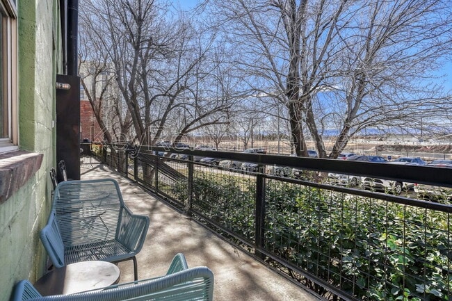 Building Photo - 1111 Osage St