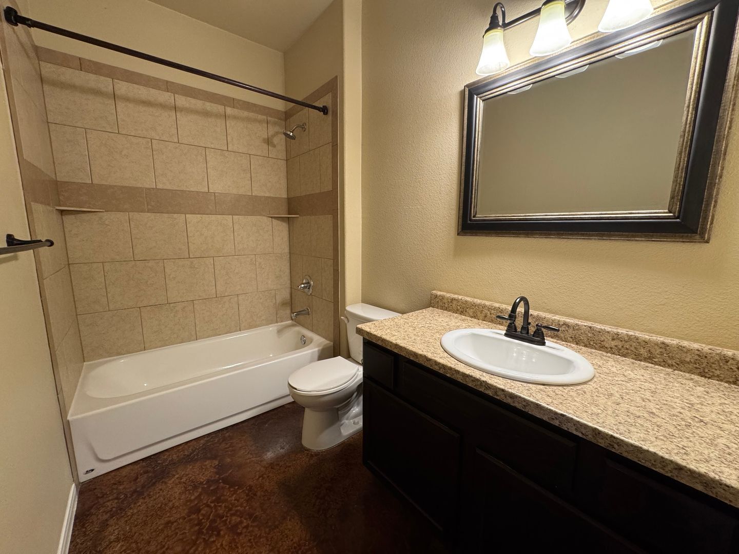 Building Photo - 4305 Cambridge Dr