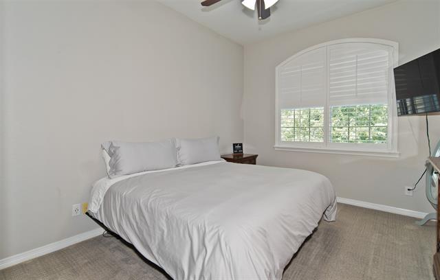 Building Photo - 6208 Riverview Cir