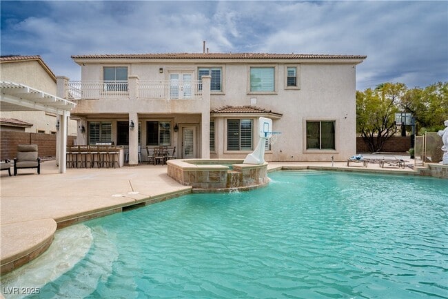 Building Photo - 10725 Bernini Dr