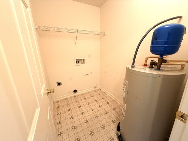 Building Photo - 5106 Bartholomew's Ln