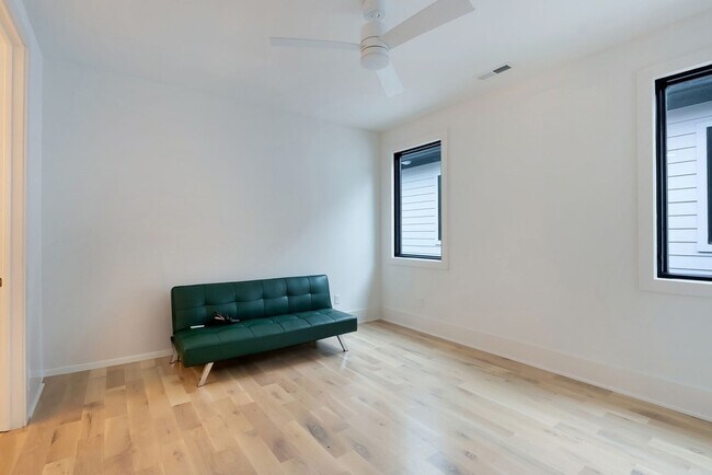 Building Photo - 3733 Estes Rd