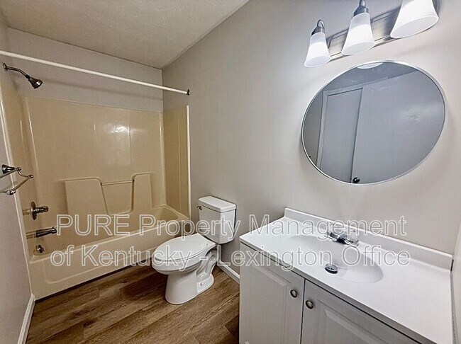 Building Photo - 200 Madison Ave