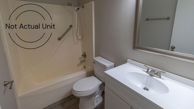 Building Photo - 7220 N Moberly Dr