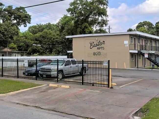 Building Photo - 8001 Easton St