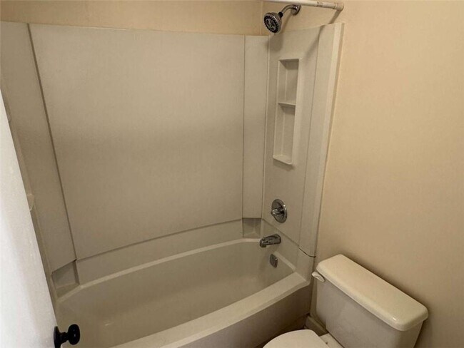 Building Photo - 5005 Wingate Way