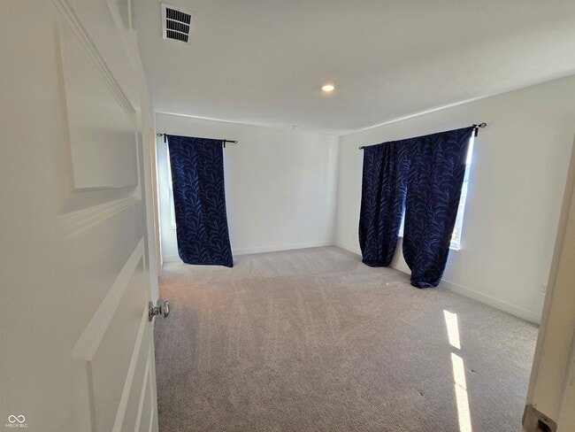 Building Photo - 5128 Summerton St