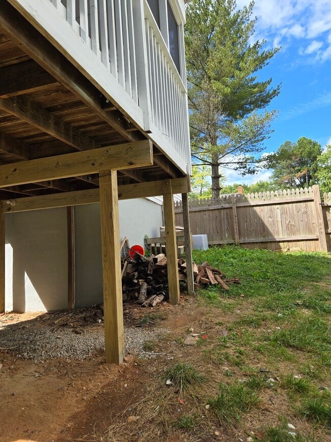 Building Photo - Single Family Home in Dale City