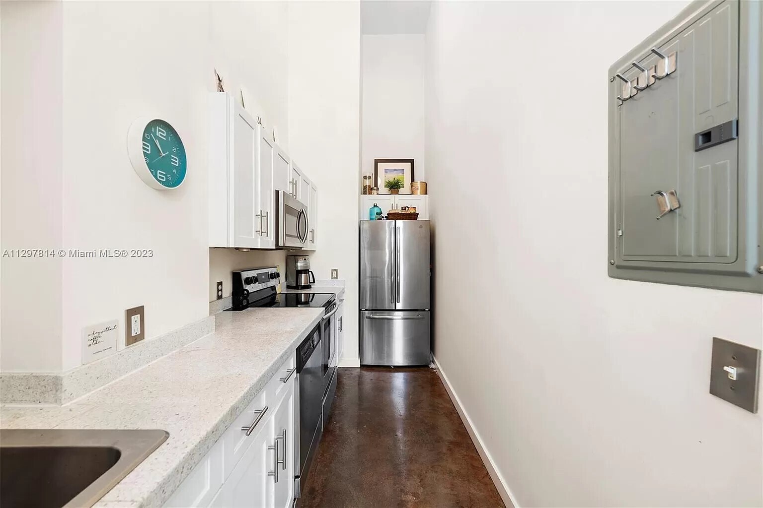 Building Photo - 221 Jefferson Ave