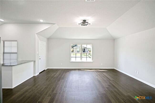 Building Photo - 2973 Greenbriar Rd