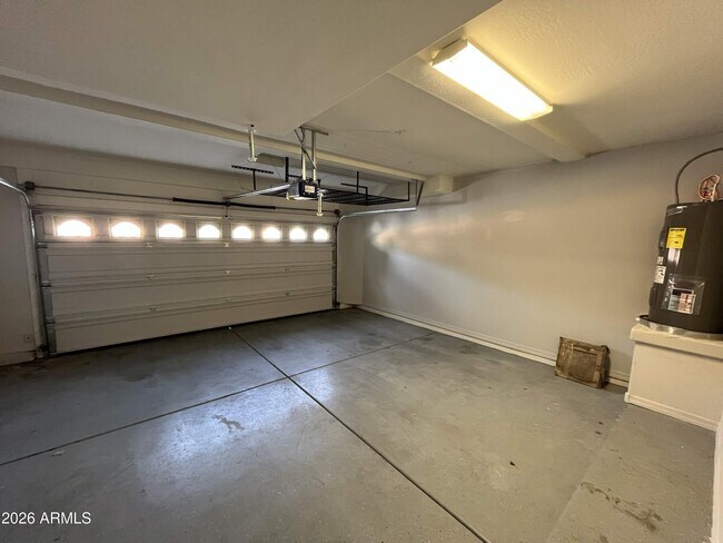 Building Photo - 16232 N 30th Pl