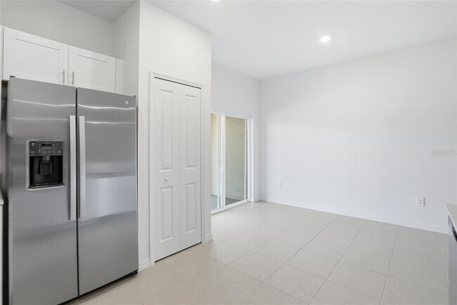 Building Photo - 282 27th St SE