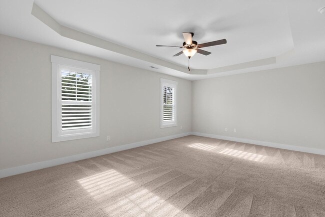 Building Photo - Townhome in Hampstead!
