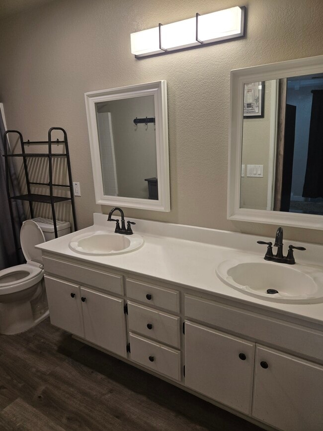 Building Photo - 44207 61st St W