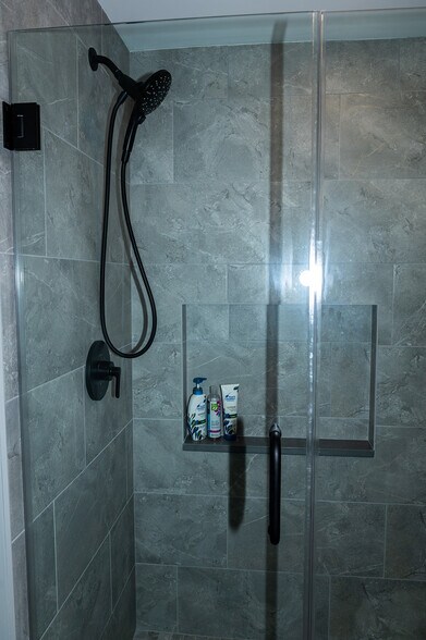 Building Photo - 30 Cate St