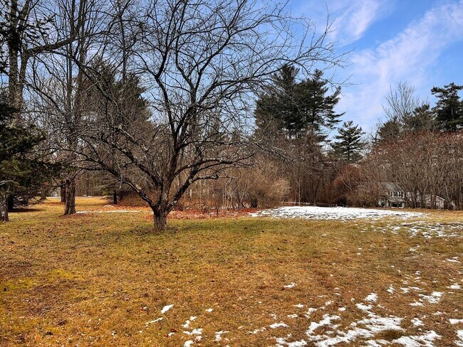 Building Photo - 6 Bancroft St