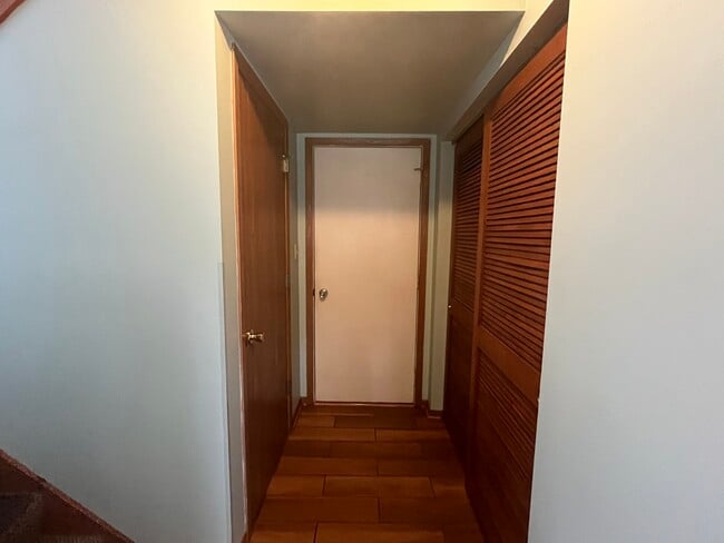 Building Photo - 965 Amberwood Pl