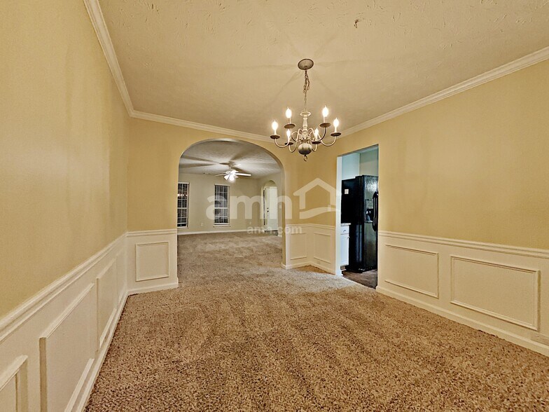 Building Photo - 5815 Millstone Dr