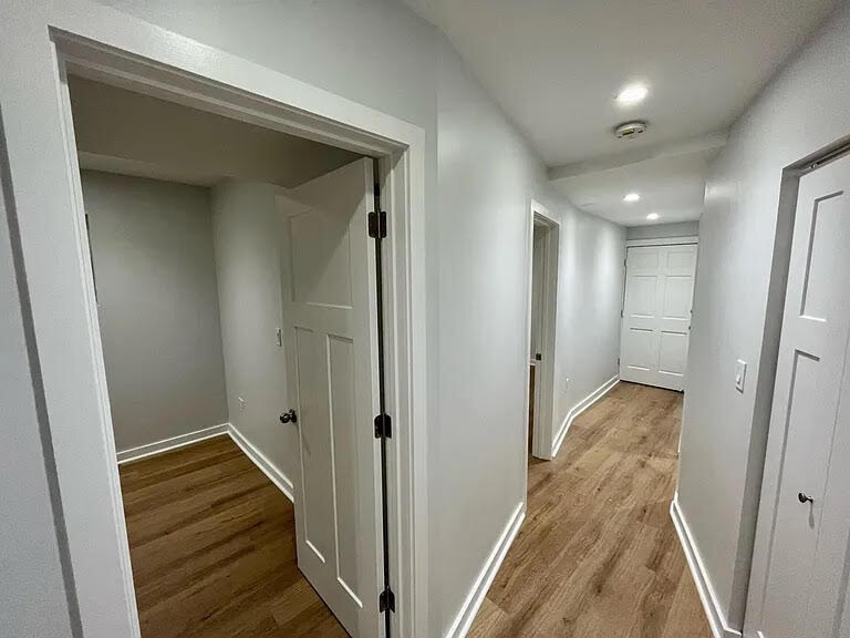 Building Photo - 1452 N Fairfield Ave