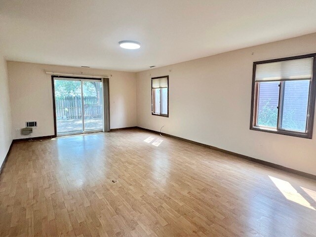 Building Photo - 1420 Chippewa Trl