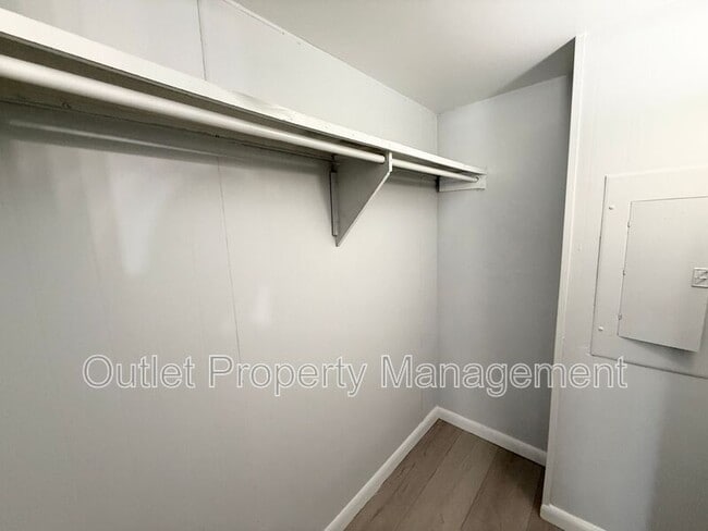 Building Photo - 6956 Attica Ln