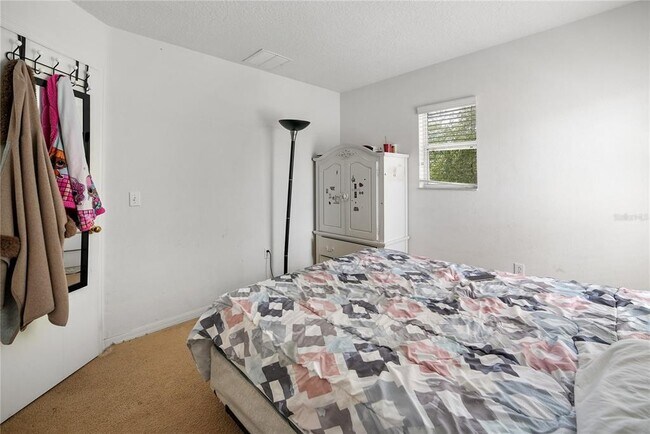 Building Photo - 17539 Balmaha Dr