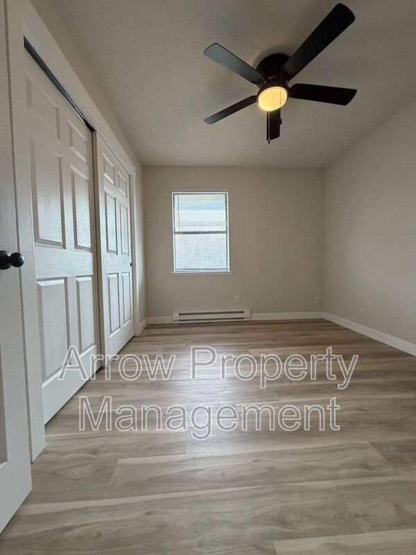 Building Photo - 610 S 7th St