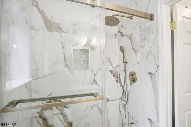 Building Photo - 66 Park Ave