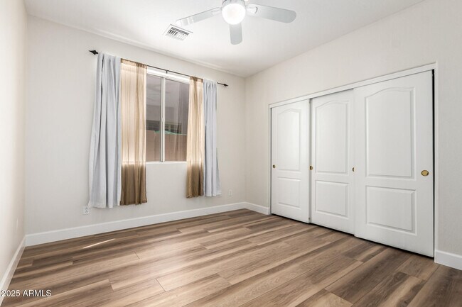 Building Photo - 7446 E Journey Ln