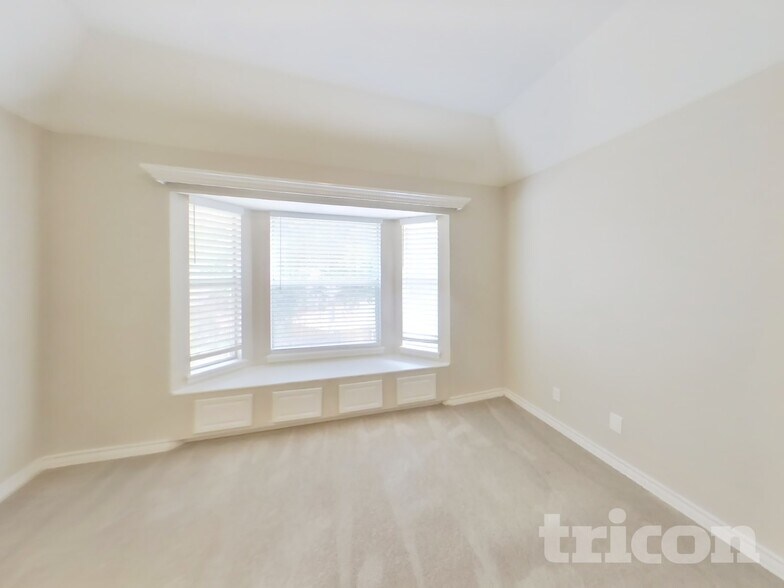 Building Photo - 1220 Idlewood