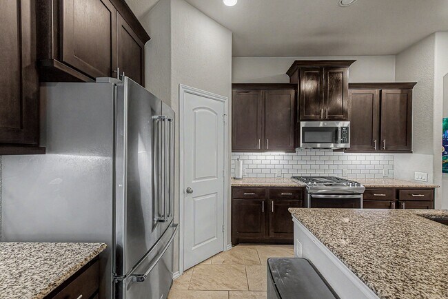 Building Photo - 29147 Crystal Rose Ln