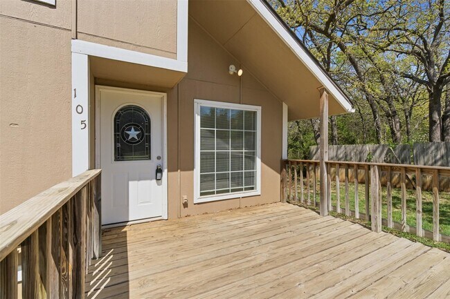 Building Photo - 105 Lazy Ike Ln