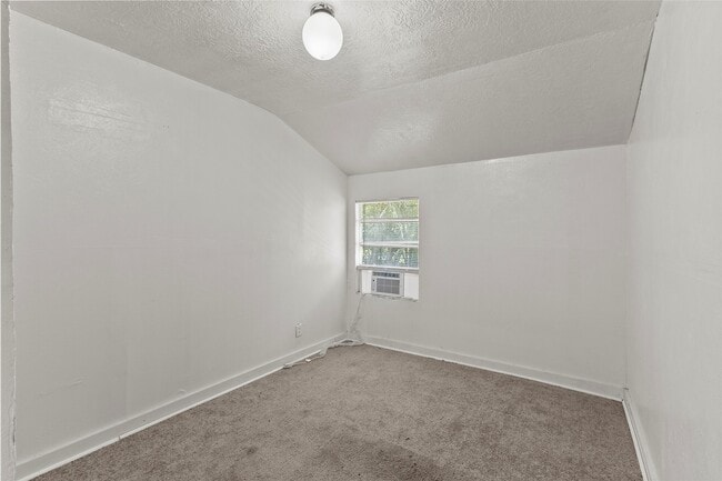 Building Photo - 8206 Sunflower Dr