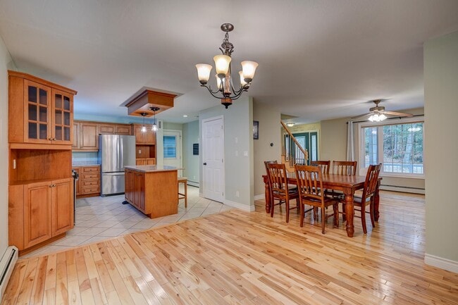 Building Photo - 28 Grachen Dr