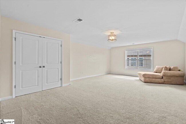 Building Photo - 906 Deephallow Pl