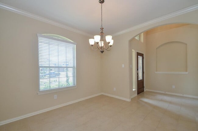 Building Photo - 3502 Fern Creek Ct