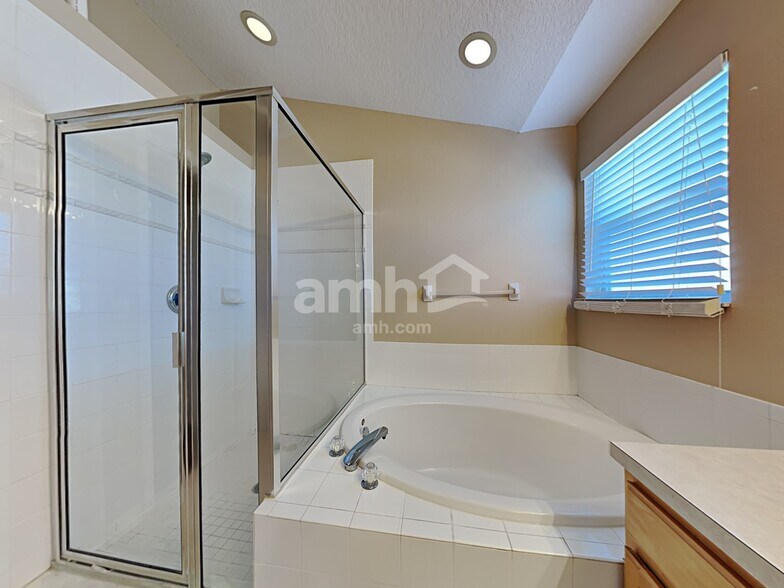 Building Photo - 10602 Drayton Ct