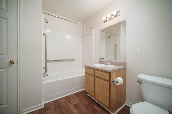 Building Photo - Single Level Villas****** Rent $924/month*********Hartselle