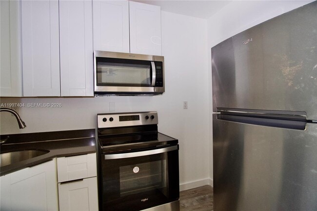 Building Photo - 1036 SW 5th St