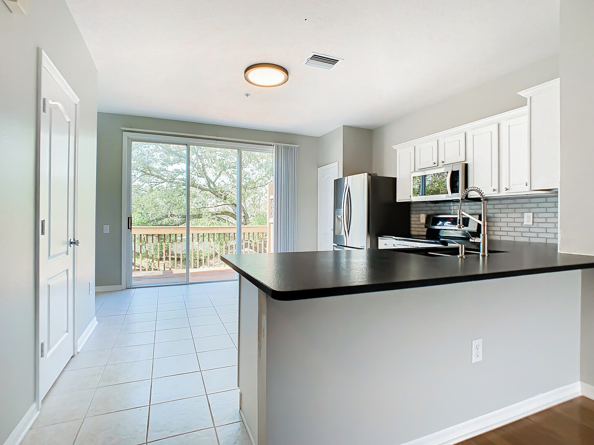 Building Photo - 5609 Gaspar Oaks Dr