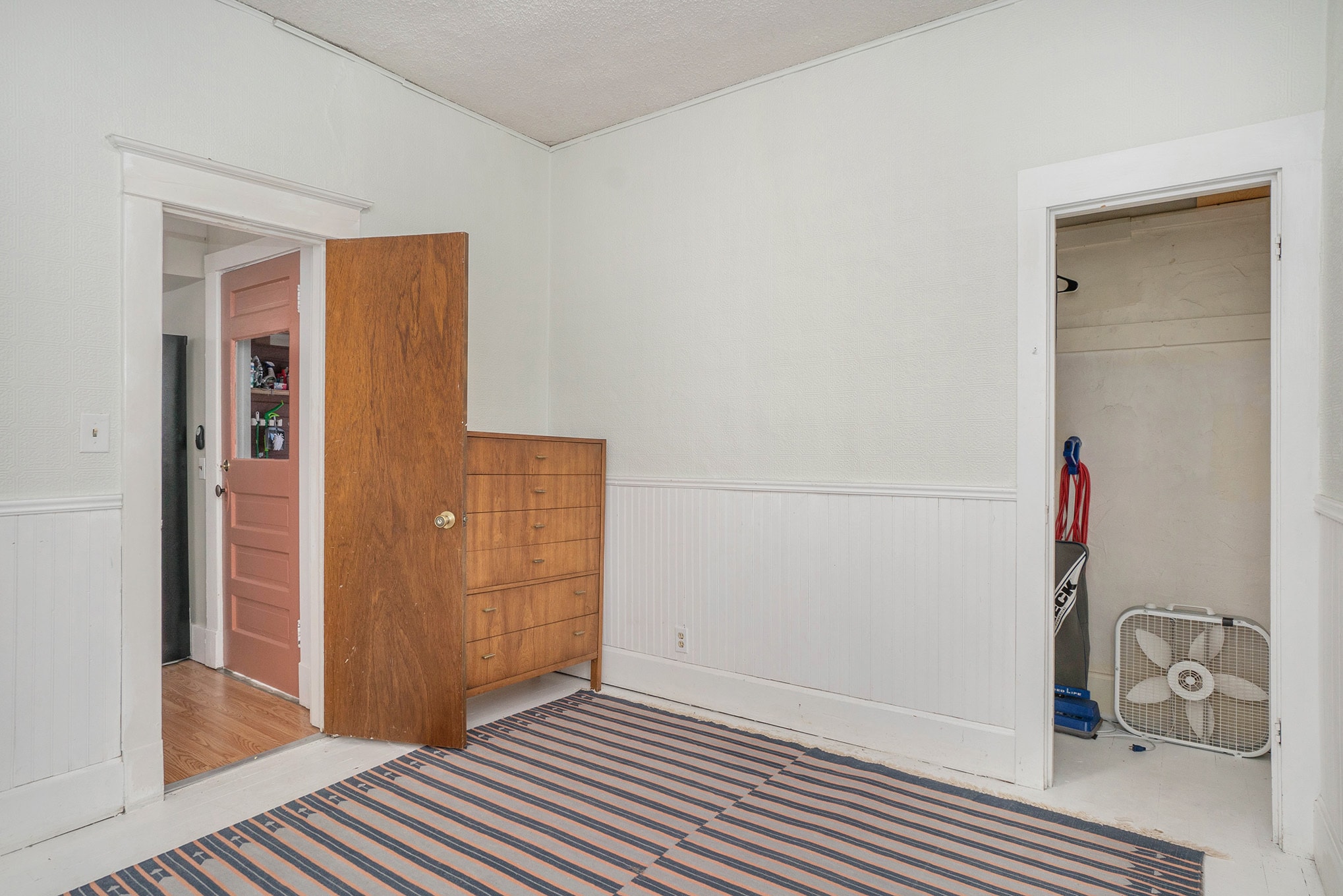 Building Photo - 515 West Mulberry Street