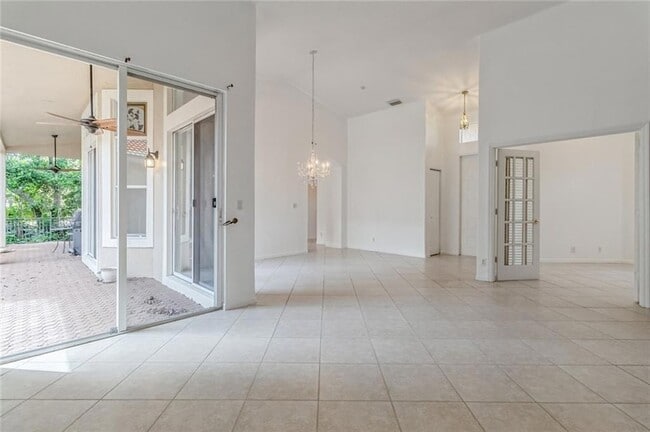 Building Photo - 5851 NW 119th Dr